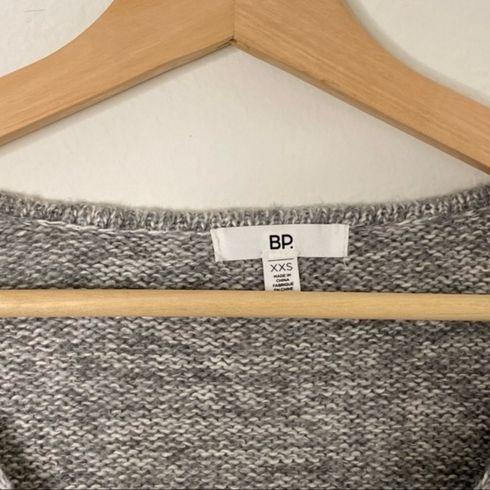 BP Vneck longsleeves grey sweater pullover - Picture 2 of 7